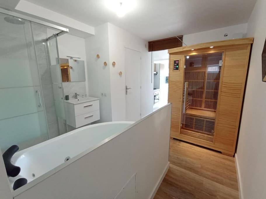 Sejour Sauna Et Jacuzzi Cocon La Roche-sur-Yon Luaran gambar